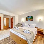 Hotel комплекс райковски ливади