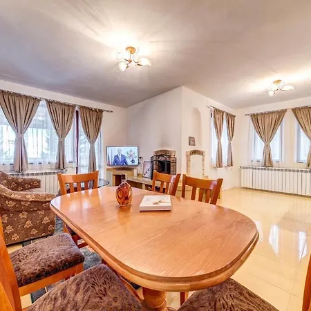 комплекс райковски ливади Szálloda Pamporovo