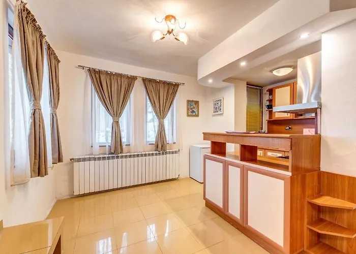 فندق комплекс райковски ливади 3*